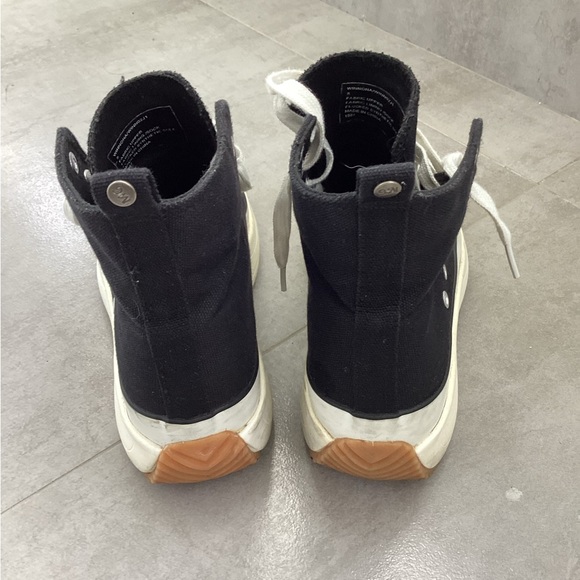 Madden Girl Winnona chunky heel tennis shoes. Size 8 - Black - Picture 2 of 10